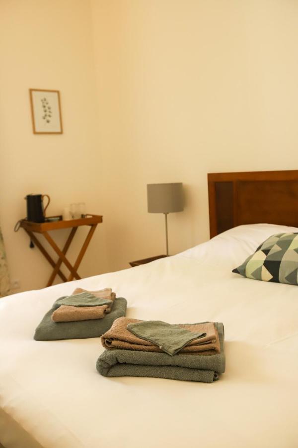 La Basse Cour Hotel Tanlay Bagian luar foto