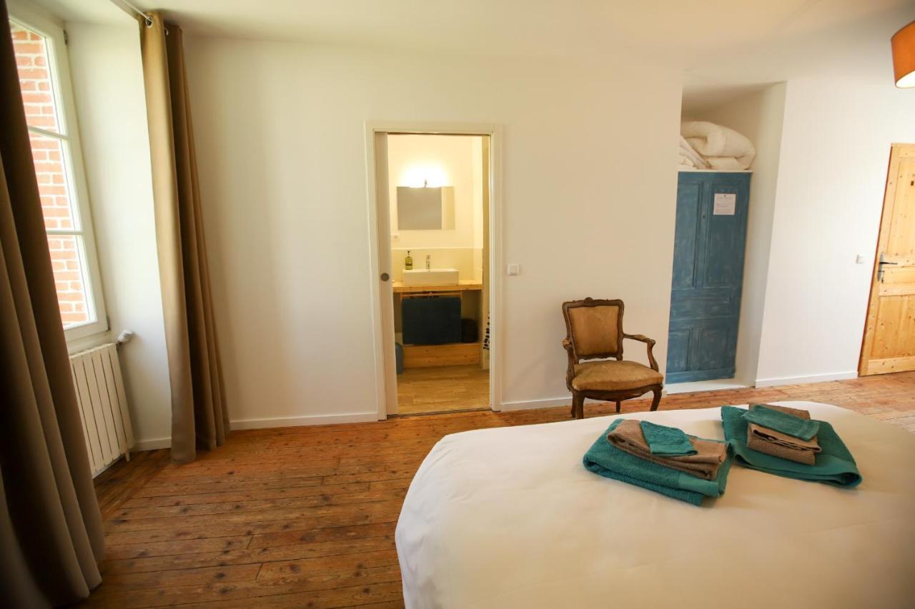 La Basse Cour Hotel Tanlay Bagian luar foto